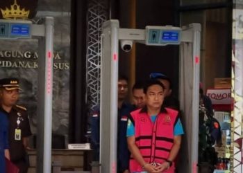 Kejagung Resmi Tahan Ketua Ombudsman RI Hery Susanto
