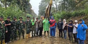 Bupati Monadi dan Dandim Kerinci Buka Pembangunan Jalan 26 Km Pungut Mudik–Sungai Kuning