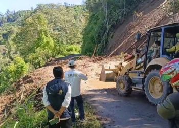 Longsor di Jalan Bukit Tirai Embun Kerinci: Akses Sempat Tak Bisa dilewati,  Dinas PUPR Turun Alat Berat 