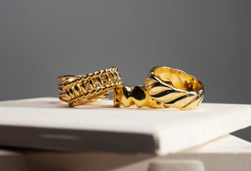 Update! Harga Emas Hari Ini 28 April 2026 Turun Tipis, Peluang Investasi Makin Terbuka