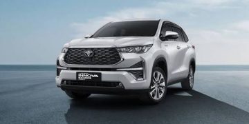 Gunakan Baterai Produk Lokal, Harga Toyota Zenix dan Veloz Hybrid Turun?