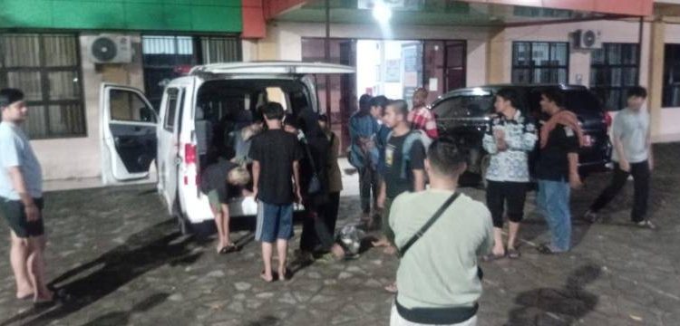 Manusia Silver Dipulangkan ke Palembang