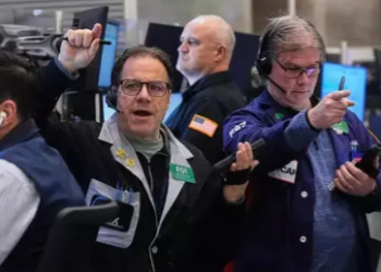 Wall Street Melonjak Tajam, S&P 500 dan Nasdaq Cetak Rekor Tertinggi Lagi