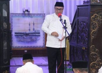 Safari Jumat di Masjid Raya Sungai Penuh, Wako Alfin Sampaikan Penataan Kota dan Kebersihan 