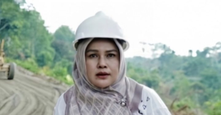 Maya Novefri Ditunjuk Sebagai Plt Direktur Perumda Tirta Sakti