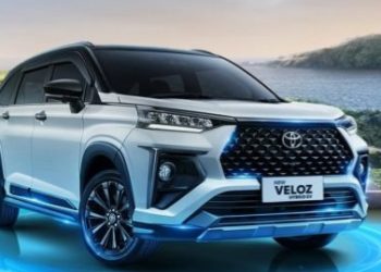 Toyota Veloz Hybrid Tampil Menarik