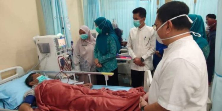 Sri Kartini Alfin Beri Semangat Bagi Pasien Cuci Darah