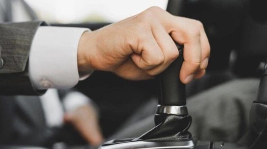 Tips Agar Mobil Tetap Awet, Hindari 5 Kebiasaan Ini Saat Mengemudi