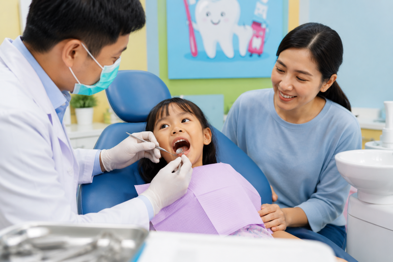 Anak Sebaiknya ke Dokter Gigi Sebelum Usia 1 Tahun