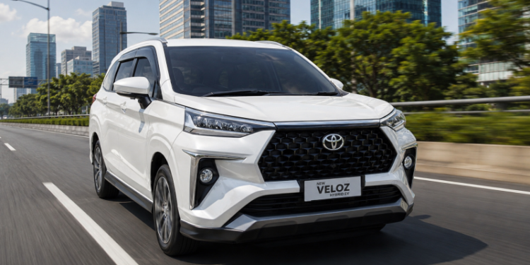 Toyota Veloz HEV Jadi Mobil Hybrid dan Kuasai Penjualan di Indonesia hingga April 2026