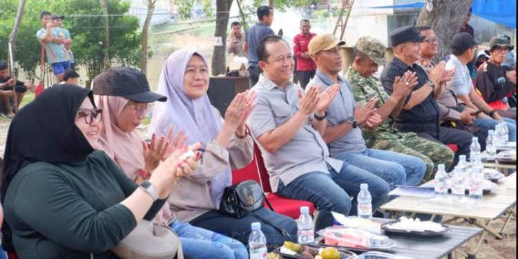Bupati Muaro Jambi buka Lomba Perahu Tradisional