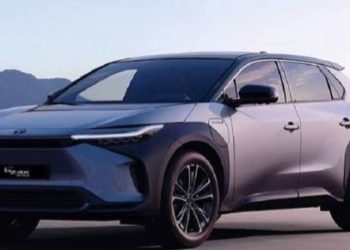 Mobil Listrik Perlukah Ganti Oli
