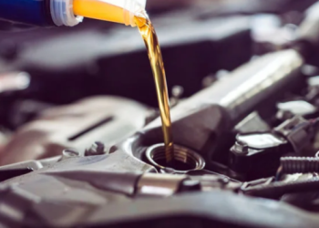 Kenapa Oli Mesin Diesel Lebih Banyak Dibanding Mesin Bensin