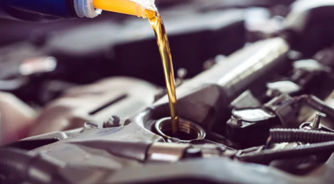 Kenapa Oli Mesin Diesel Lebih Banyak Dibanding Mesin Bensin
