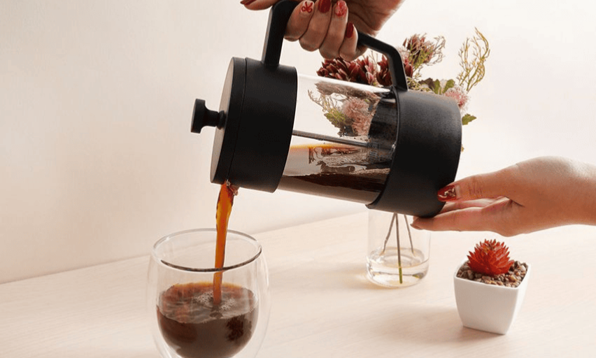 Cara Praktis Membuat Kopi ala Barista di Rumah dengan French Press