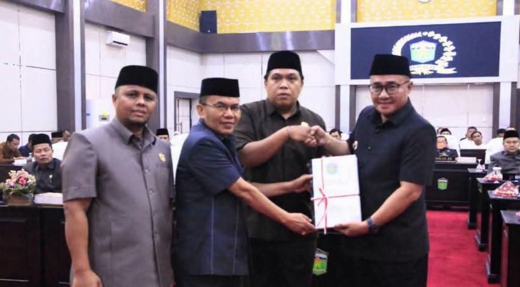 Walikota Sungai Penuh Sampaikan Raperda Pertanggungjawaban APBD 2025