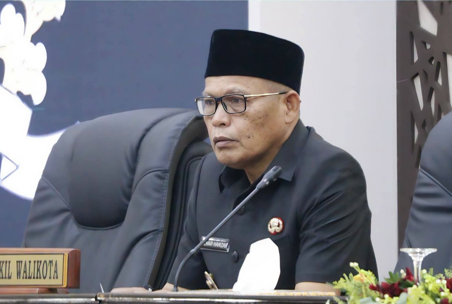 Wakil Wali Kota Azhar Hamzah Hadiri Rapat Paripurna