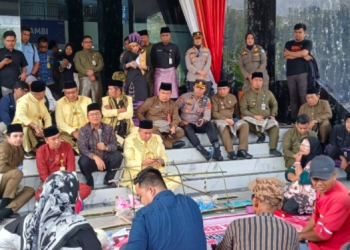 Demo Zona Merah Warnai HUT Kota Jambi