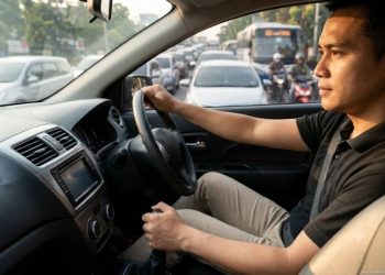 Trik Agar Mobil Manual Tidak Cepat Lelah Saat Macet 