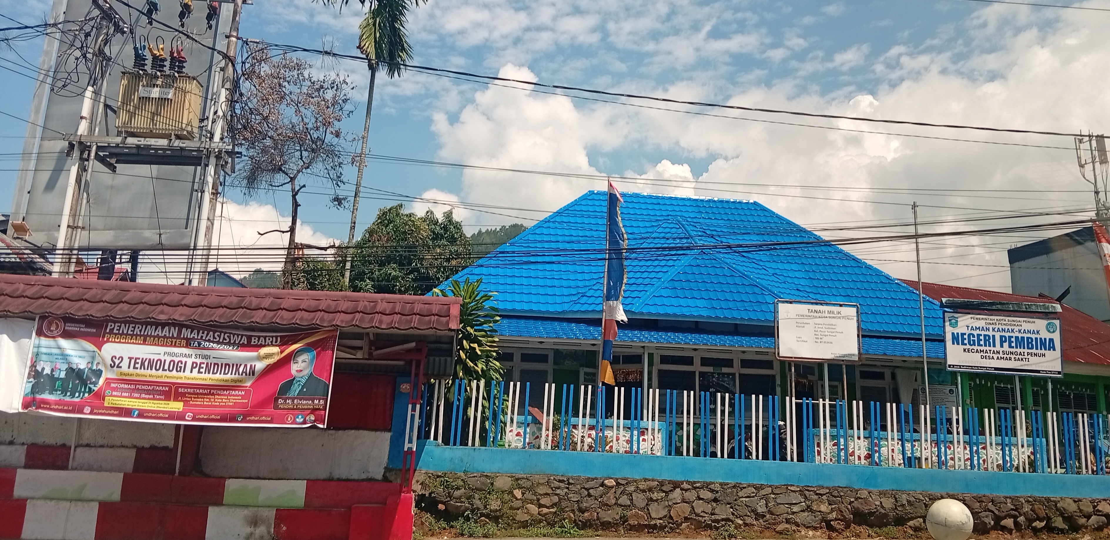 Diduga Tak Sesuai Spesifikasi, Rehabilitasi Gedung TK Pembina Sungai Penuh Disorot