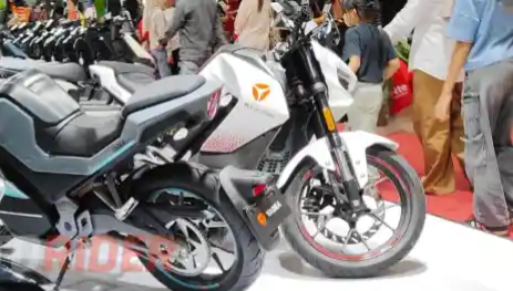 Yadea Keeness Tampil di Jakarta Fair 2026