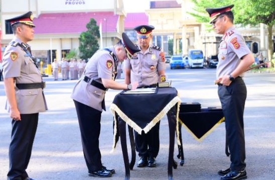 Sejumlah PJU dan Kapolres di Polda Jambi di Mutasi