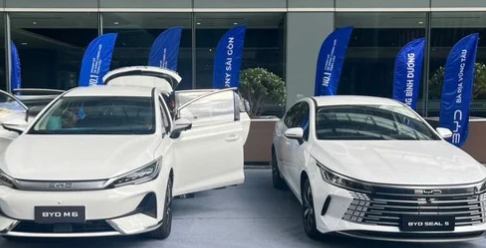 BYD M6 dan Seal 5 Kian Diminati