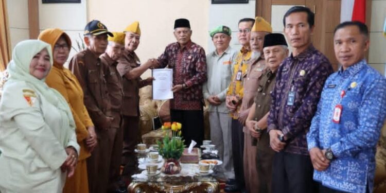 Wawako Azhar Hamzah Terima Audiensi LVRI dan PPM