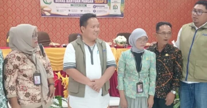 Bulog Sungai Penuh Salurkan Bantuan Pangan