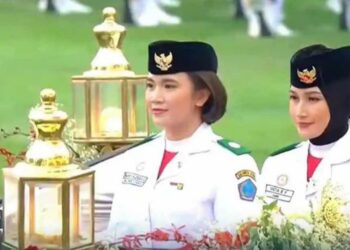 Siswi Asal Sungai Penuh Pembawa Bendera Pusaka di Kirab Monas