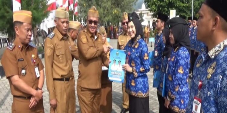 195 PNS Formasi 2024 Kota Sungai Penuh Resmi Terima SK