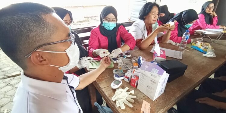 Petugas Karhutla Tebo Jalani Pemeriksaan Kesehatan