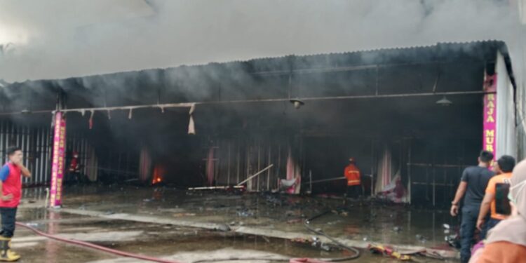 Toko Raja Murah Ludes Terbakar