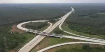 Pembangunan jalan Tol Palembang - Betung