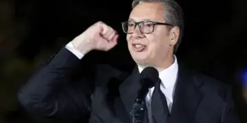 Presiden Serbia Mundur