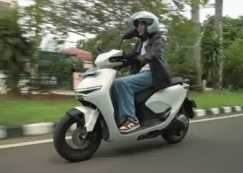 Empat Tantangan Motor Listrik di Indonesia, Mengapa Penjualannya Belum Sekencang Mobil Listrik?