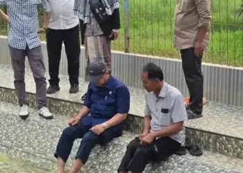 Cek Endra Kunjungi Aek Hangat