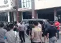 Kelompok SAD Datangi Polres Merangin Bawa Senjata
