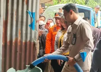 Sumur Kering, Warga Terpaksa Beli Air Hingga Rp70 Ribu