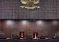 MK Tolak Gugatan Syarat Pendidikan Gibran, DPR Sahkan Dua UU, hingga Perpres Ojol Terbit
