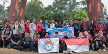 Bupati Bersama 28 Pemuda Tangguh Akan Taklukkan Gunung Kerinci