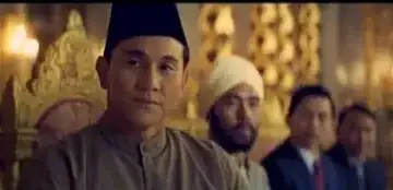 Dibalik Peran Vino G Bastian, Terdapat Kisah Ibundanya yang Mualaf