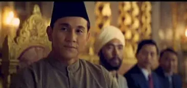 Dibalik Peran Vino G Bastian, Terdapat Kisah Ibundanya yang Mualaf