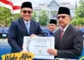 Wako Alfin Serahkan Piagam Penghargaan pada ASN Sungai Penuh Purna Tugas