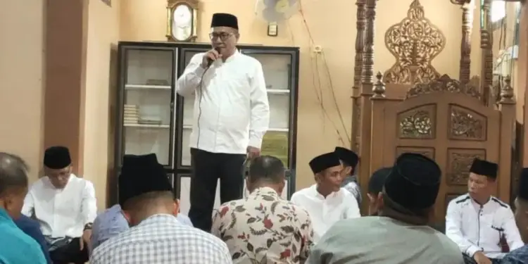 Wako Alfin Safari Jumat di Masjid Baiturrahman Pinggir Air